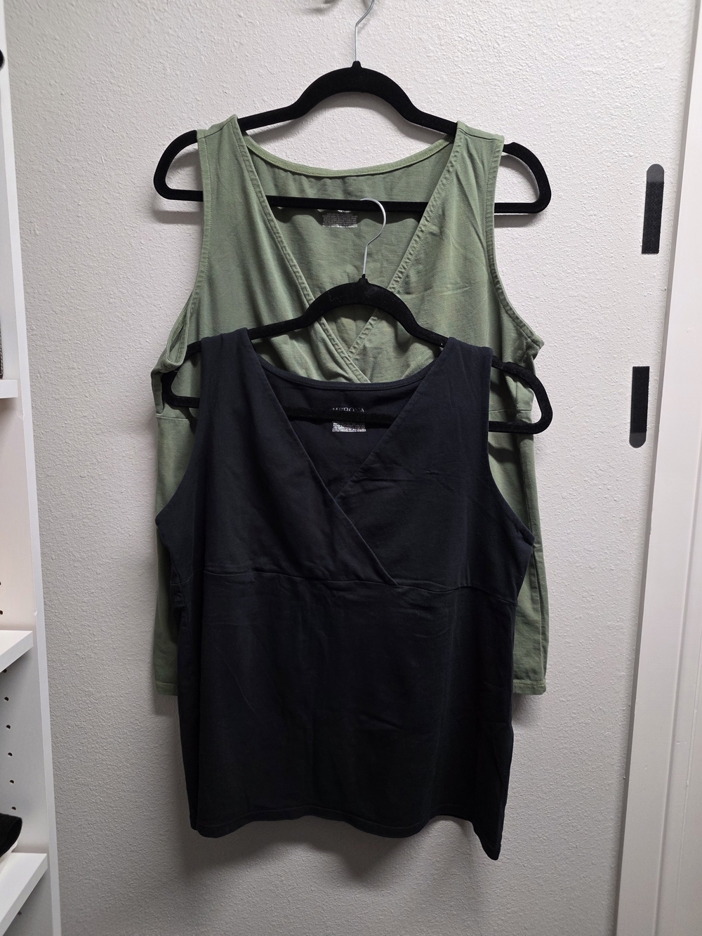 Merona Two-Tank Top Set in Black & Green Size XL